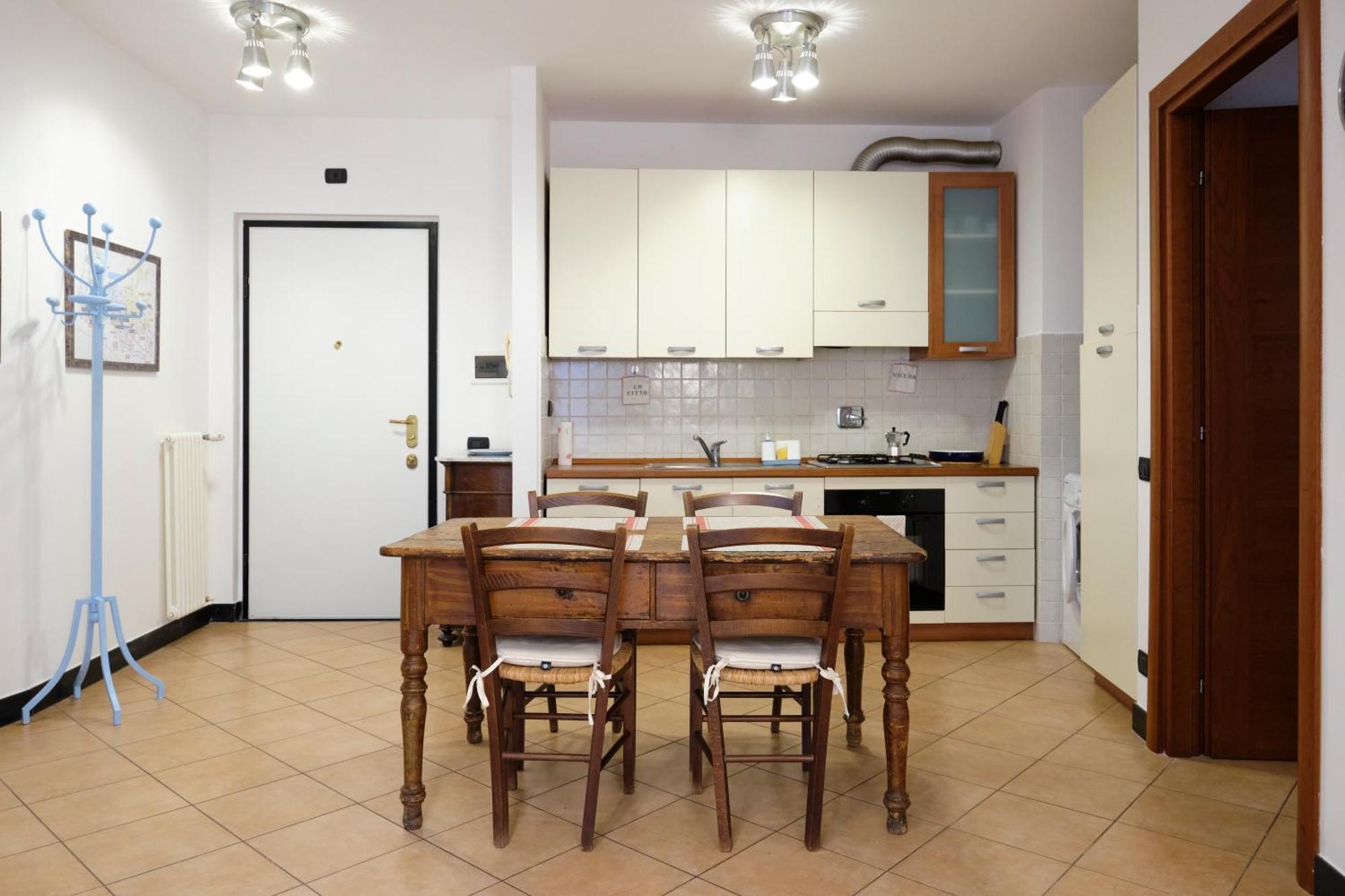 Prione'S Apartment Bis Genoa Exterior photo